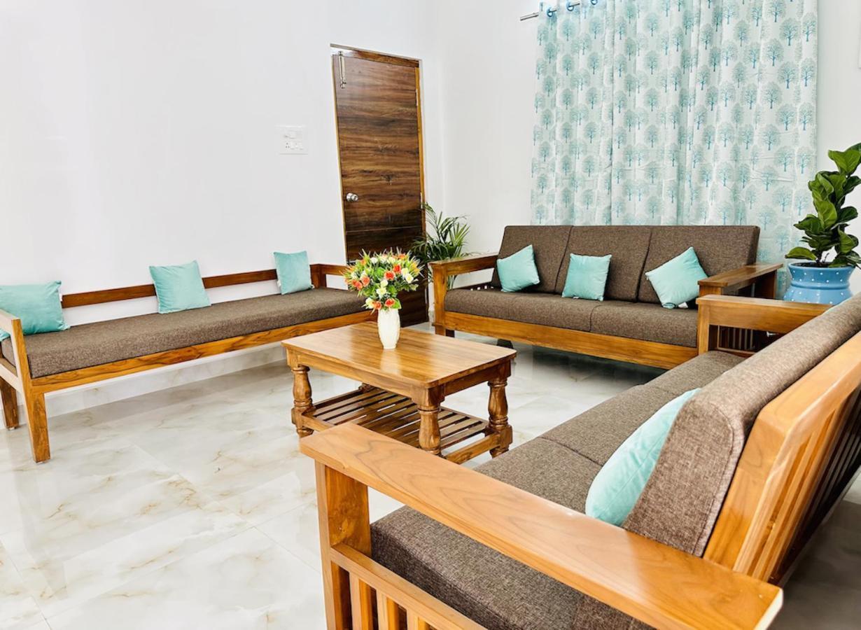 Tirupati Homestay - Shilparamam - Luxury Ac Apartments By Stayflexi - Fast Wifi, Kitchen, Android Tv - Walk To Ps4 Pure Veg Restaurant - Easy Access To Airport, Railway Station And To All Temples Eksteriør billede