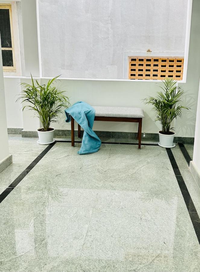 Tirupati Homestay - Shilparamam - Luxury Ac Apartments By Stayflexi - Fast Wifi, Kitchen, Android Tv - Walk To Ps4 Pure Veg Restaurant - Easy Access To Airport, Railway Station And To All Temples Eksteriør billede