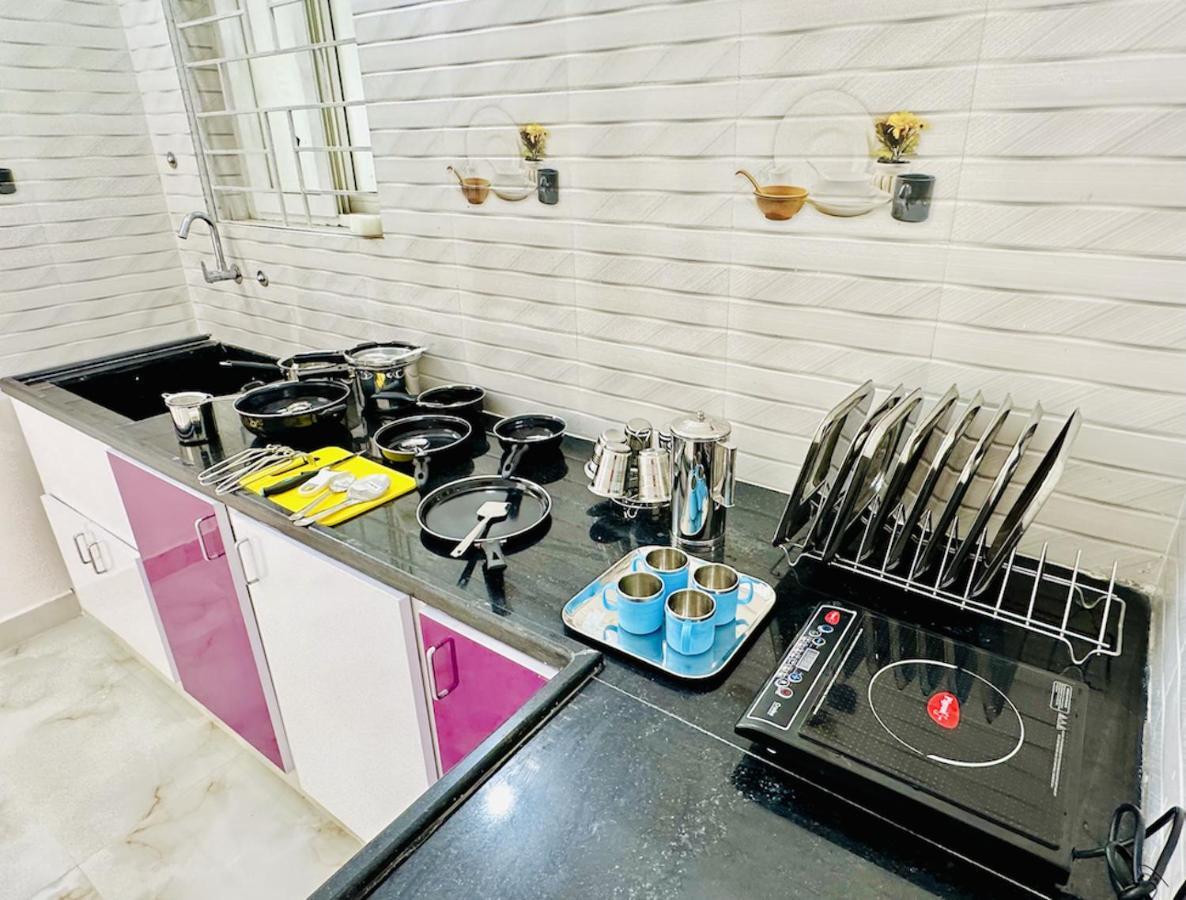 Tirupati Homestay - Shilparamam - Luxury Ac Apartments By Stayflexi - Fast Wifi, Kitchen, Android Tv - Walk To Ps4 Pure Veg Restaurant - Easy Access To Airport, Railway Station And To All Temples Eksteriør billede