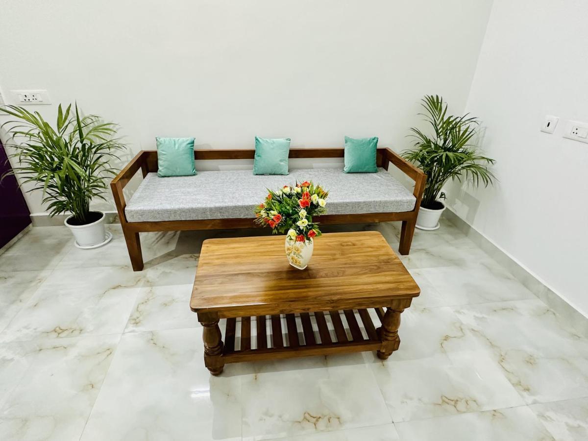 Tirupati Homestay - Shilparamam - Luxury Ac Apartments By Stayflexi - Fast Wifi, Kitchen, Android Tv - Walk To Ps4 Pure Veg Restaurant - Easy Access To Airport, Railway Station And To All Temples Eksteriør billede
